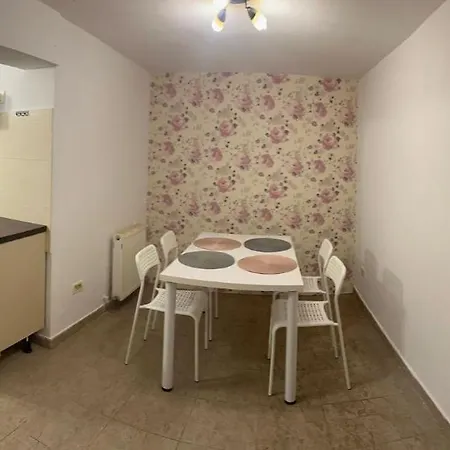 Apartment Under The Fig Tree